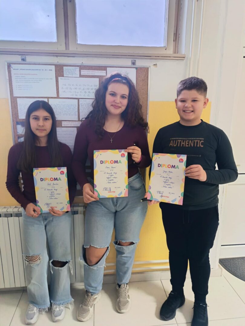 e1b681fd-84b9-4709-86f2-ee12a76678ea (1)